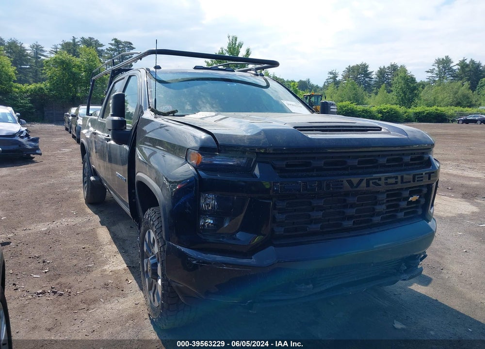 2021 CHEVROLET SILVERADO 2500HD 4WD STANDARD BED CUSTOM VIN: 1GC4YME70MF238053