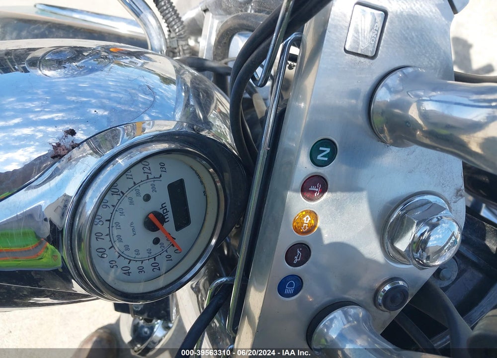 1999 HONDA VT1100 C3 VIN: 1HFSC3905XA102991