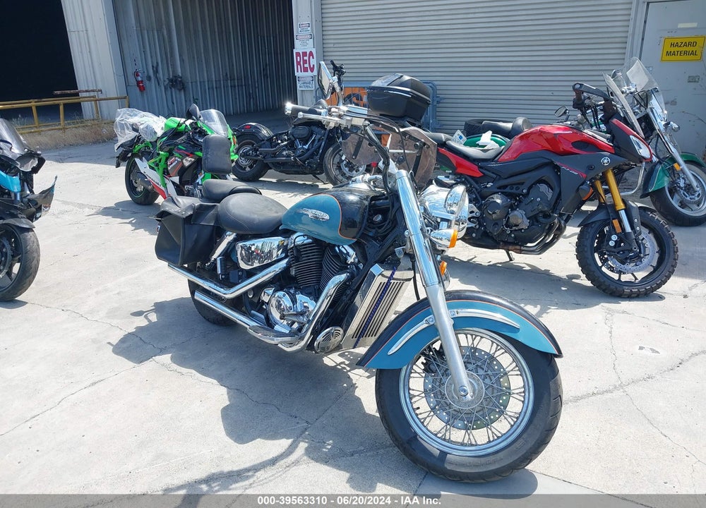 1999 HONDA VT1100 C3 VIN: 1HFSC3905XA102991