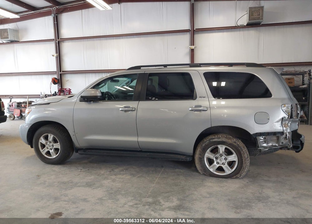 2016 TOYOTA SEQUOIA SR5 5.7L V8 VIN: 5TDBY5G16GS131552