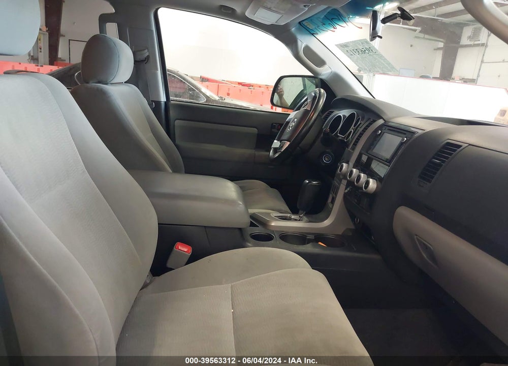 2016 TOYOTA SEQUOIA SR5 5.7L V8 VIN: 5TDBY5G16GS131552