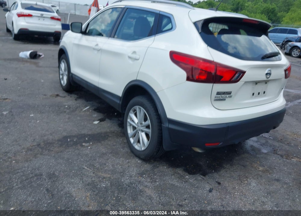 2017 NISSAN ROGUE SPORT SV VIN: JN1BJ1CP2HW026681