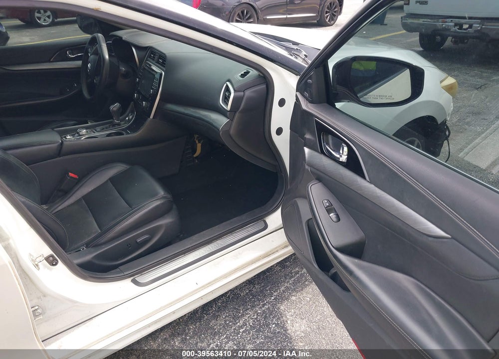 2017 NISSAN MAXIMA 3.5 SL VIN: 1N4AA6AP0HC394244