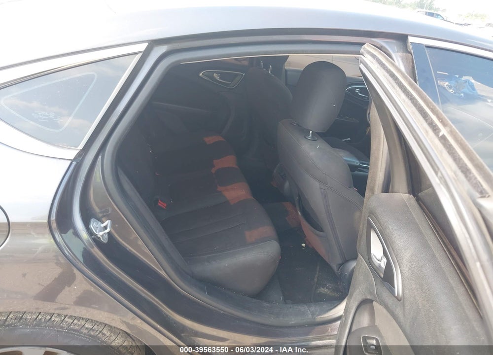 2015 CHRYSLER 200 LIMITED VIN: 1C3CCCAB2FN746813