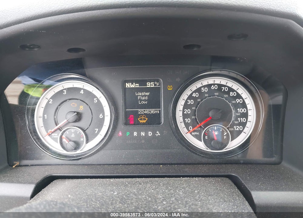 2018 RAM 1500 VIN: 1C6RR7KT7JS314383