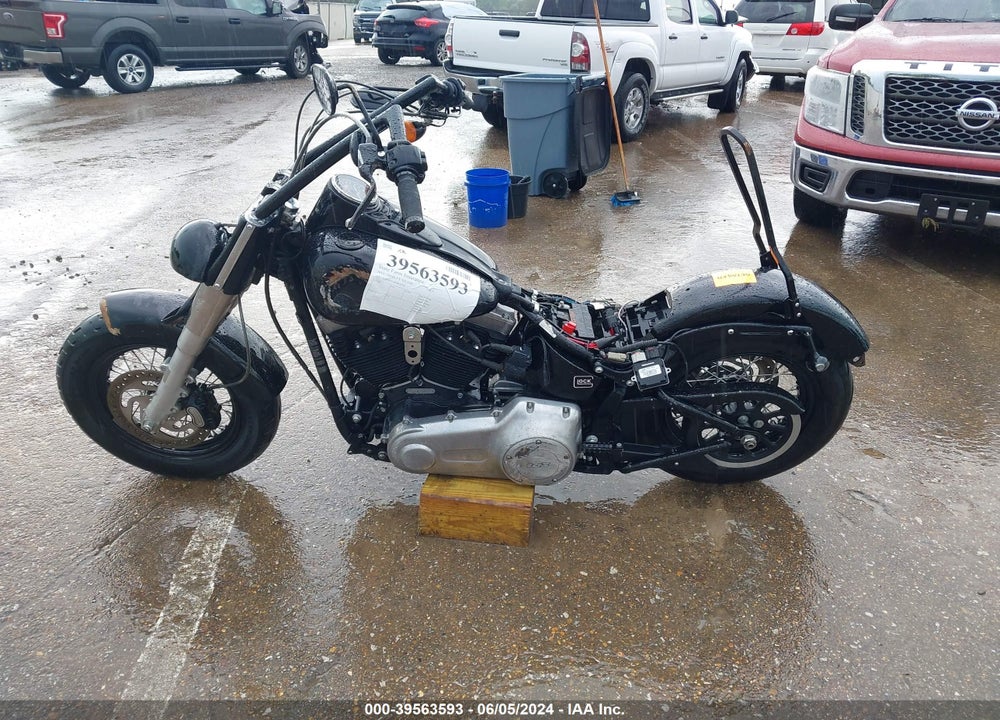 2015 HARLEY-DAVIDSON FLS SOFTAIL SLIM VIN: 1HD1JRV14FB035756