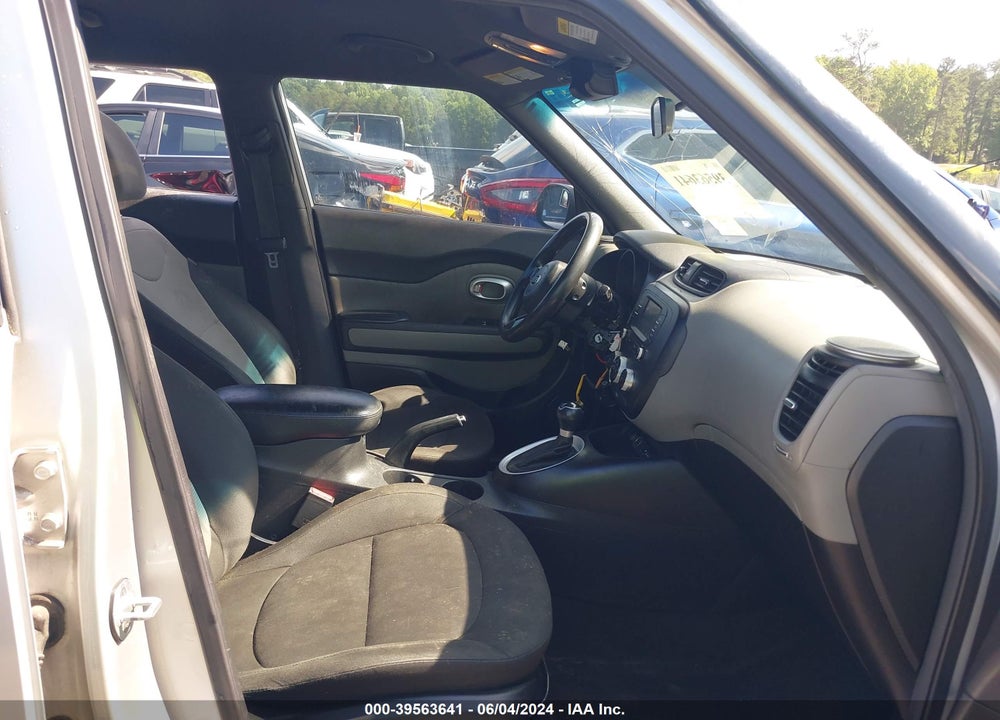 2017 KIA SOUL VIN: KNDJN2A24H7474117
