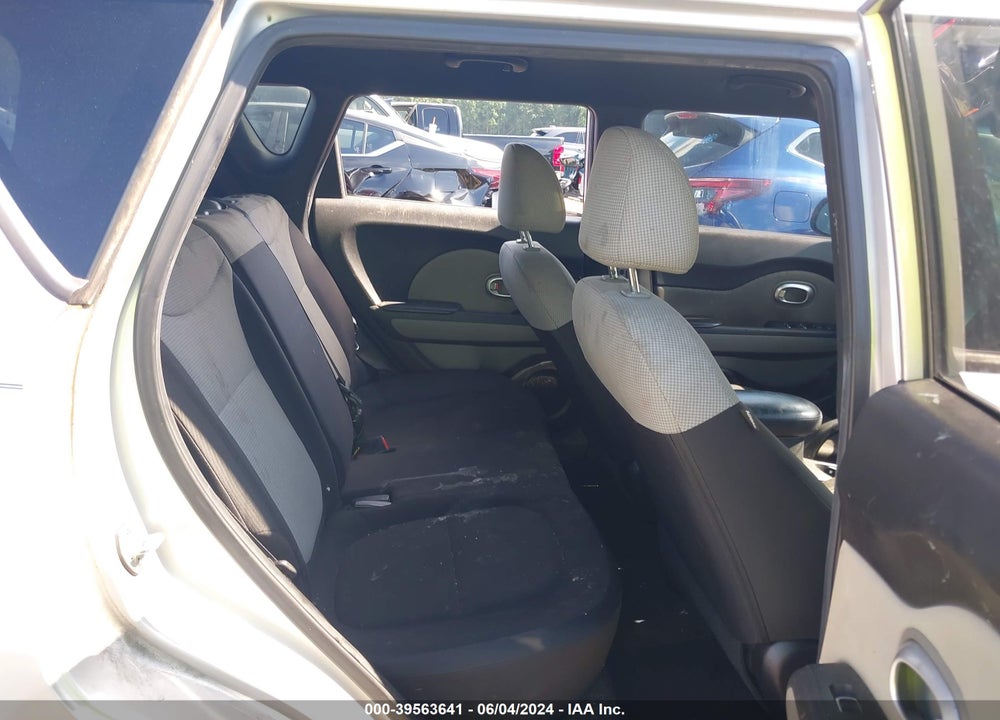 2017 KIA SOUL VIN: KNDJN2A24H7474117