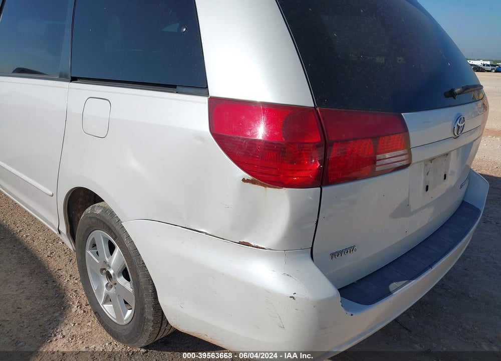 2005 TOYOTA SIENNA XLE VIN: 5TDZA22C35S225167