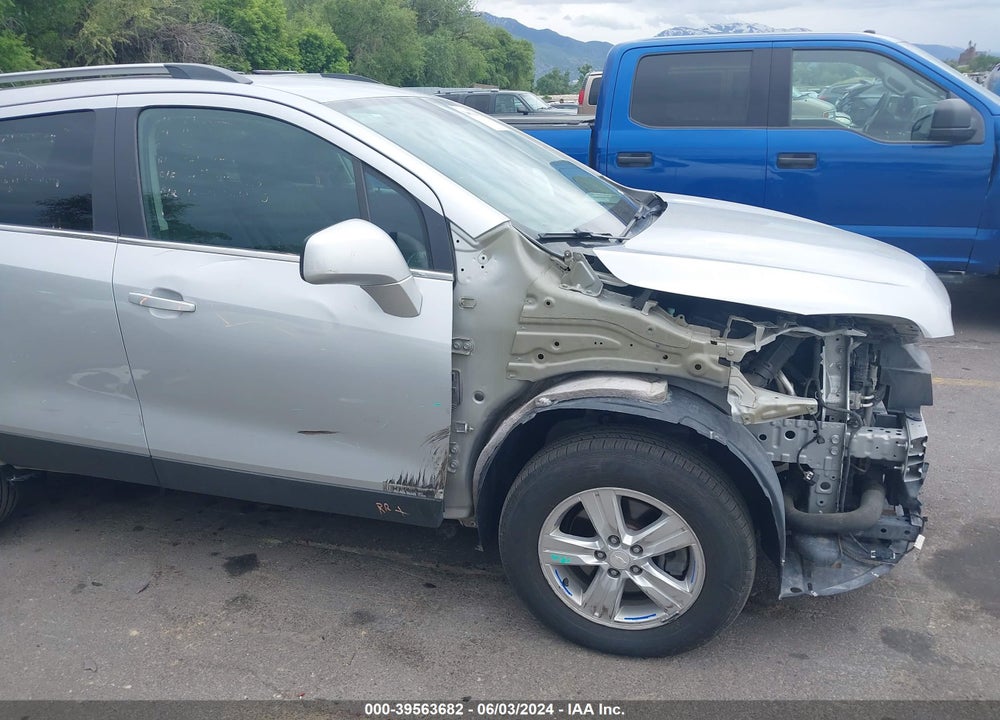 2016 CHEVROLET TRAX LT VIN: 3GNCJPSB9GL186305