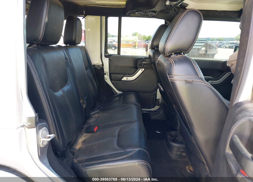 2016 JEEP WRANGLER UNLIMITED SAHARA VIN: 1C4HJWEG2GL181667