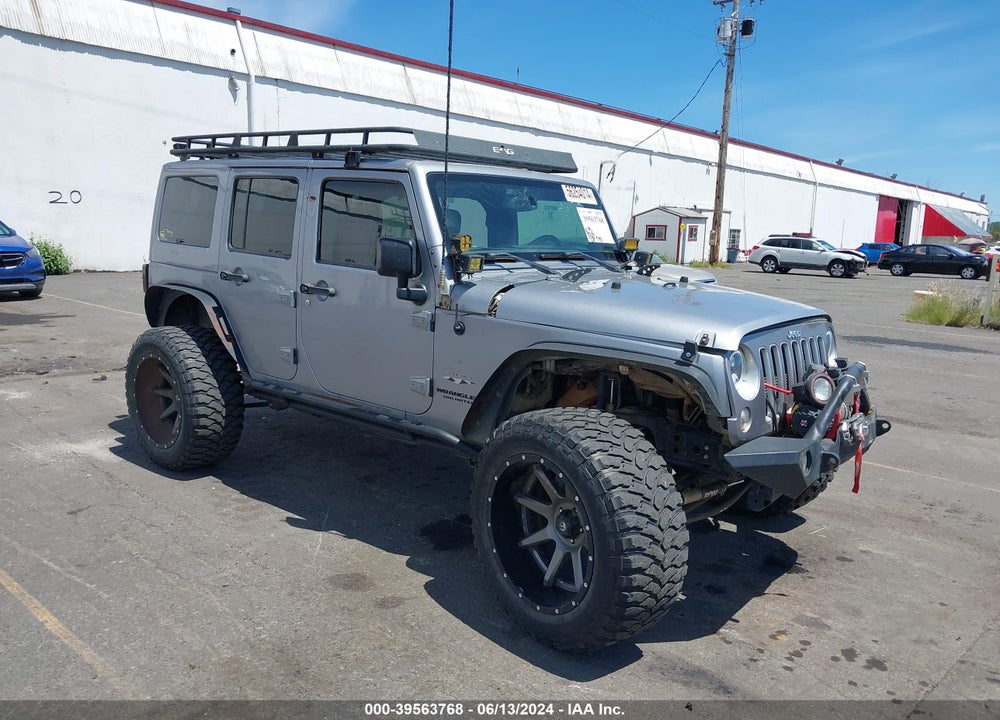 2016 JEEP WRANGLER UNLIMITED SAHARA VIN: 1C4HJWEG2GL181667