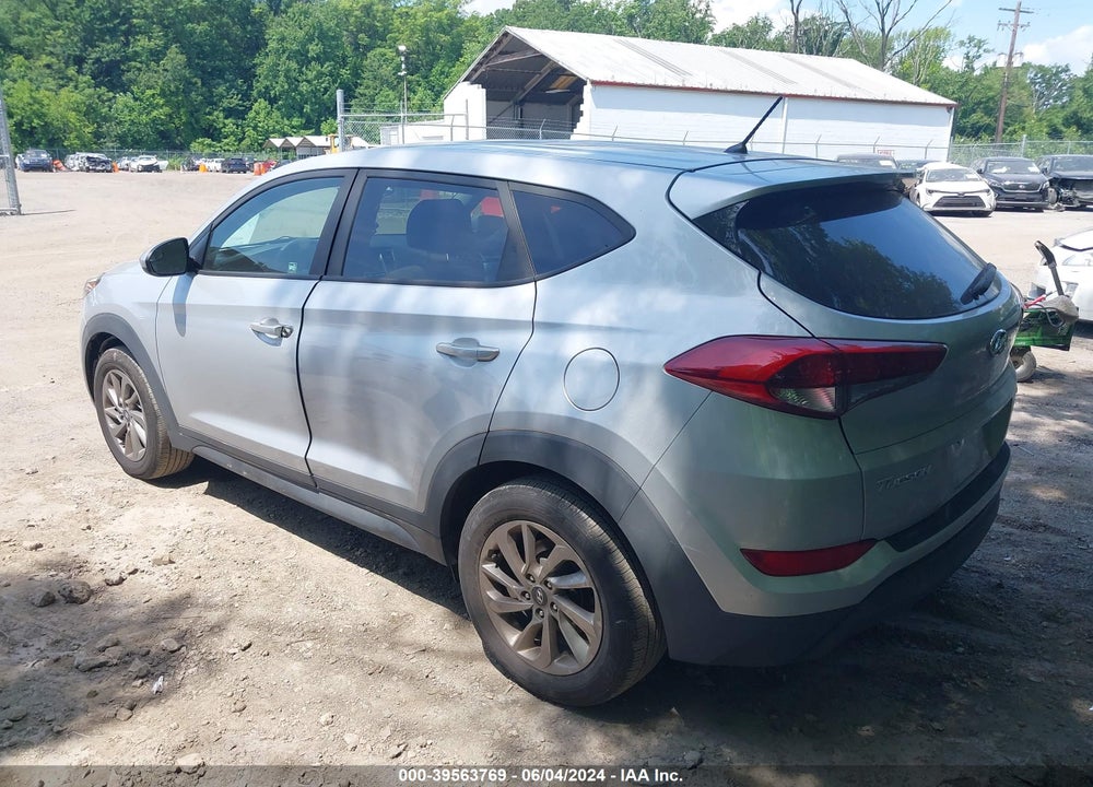 2018 HYUNDAI TUCSON SE VIN: KM8J2CA47JU662858