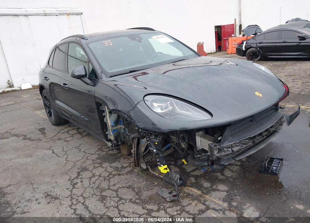 2021 PORSCHE MACAN VIN: WP1AA2A55MLB13601