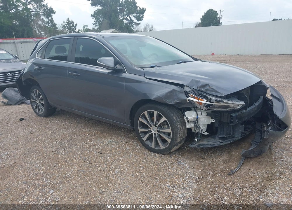 2018 HYUNDAI ELANTRA GT VIN: KMHH35LE0JU039823