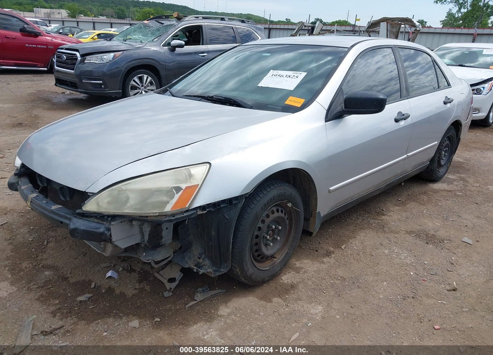 2007 HONDA ACCORD 2.4 VP VIN: JHMCM56157C020055