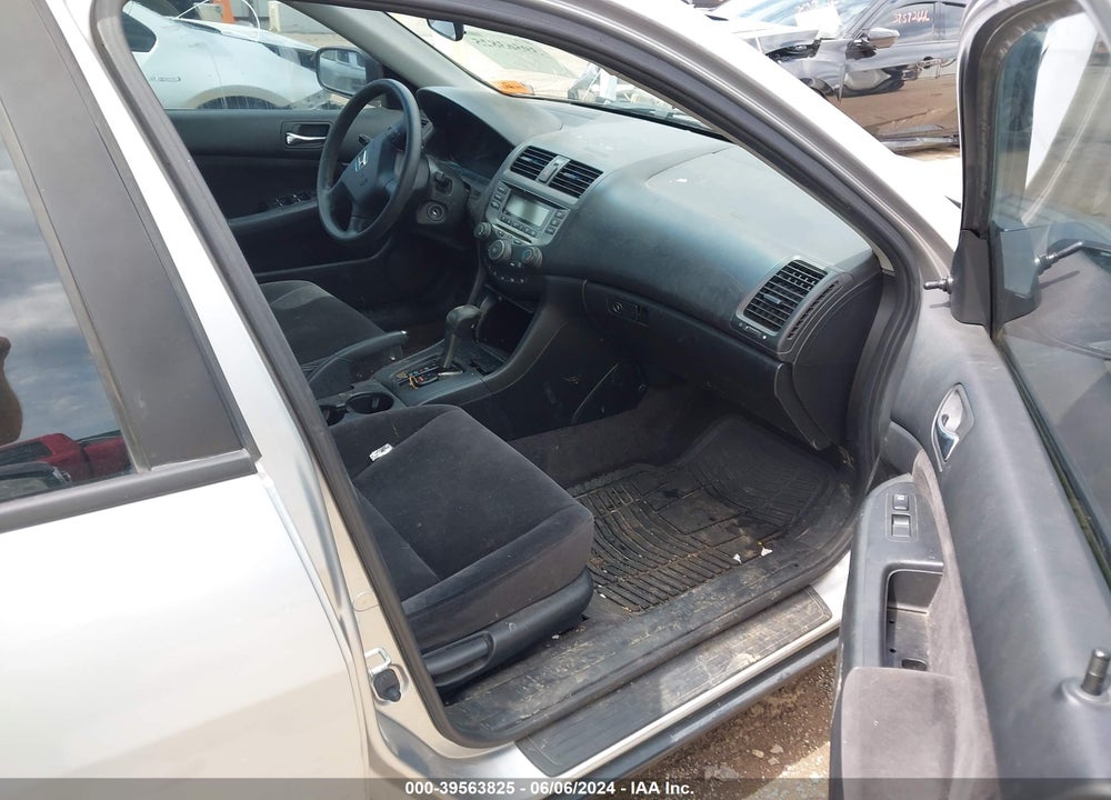 2007 HONDA ACCORD 2.4 VP VIN: JHMCM56157C020055