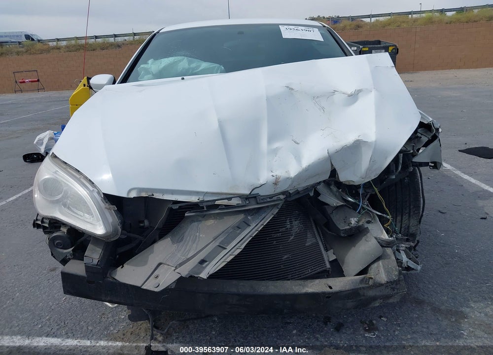 2014 CHRYSLER 200 LX VIN: 1C3CCBABXEN212113