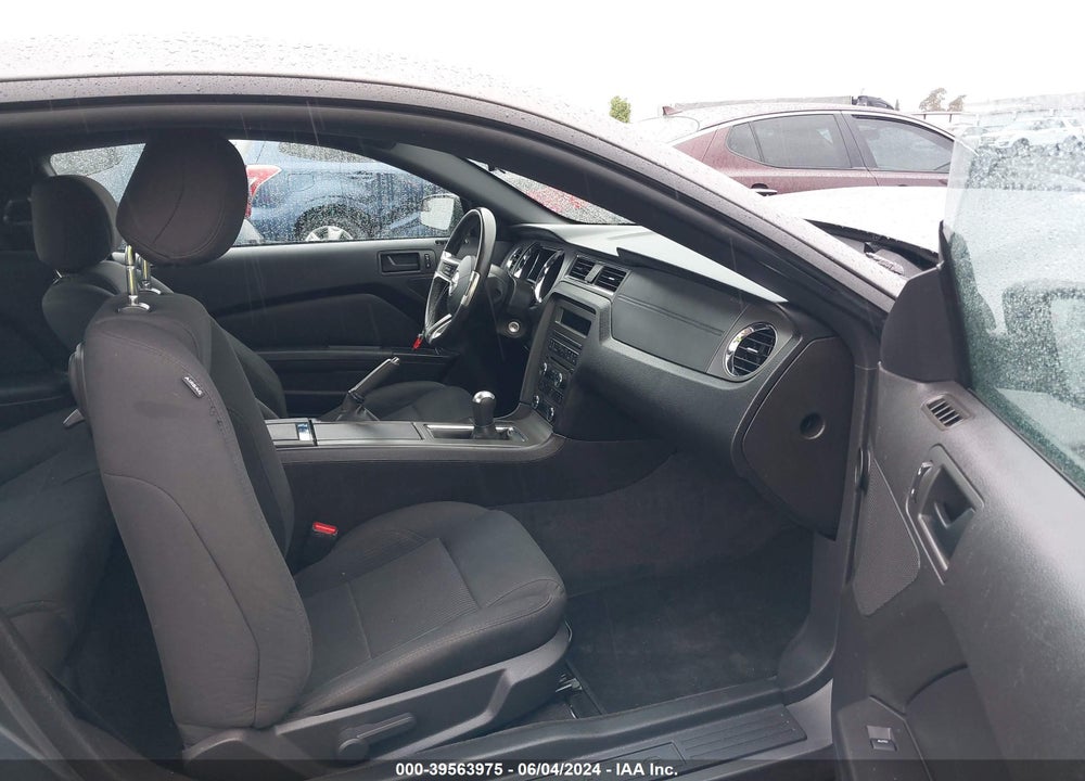 2013 FORD MUSTANG V6 VIN: 1ZVBP8AM9D5255613