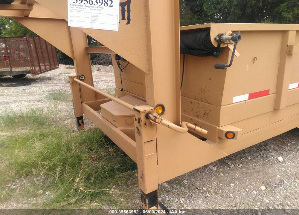 2015 BIG TEX TRAILER CO INC --- VIN: 16VDX1422F5074793