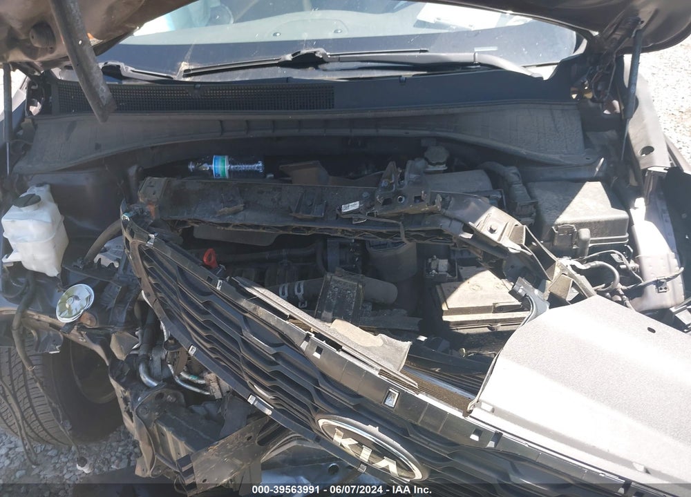 2019 KIA SORENTO 2.4L LX VIN: 5XYPGDA33KG552244