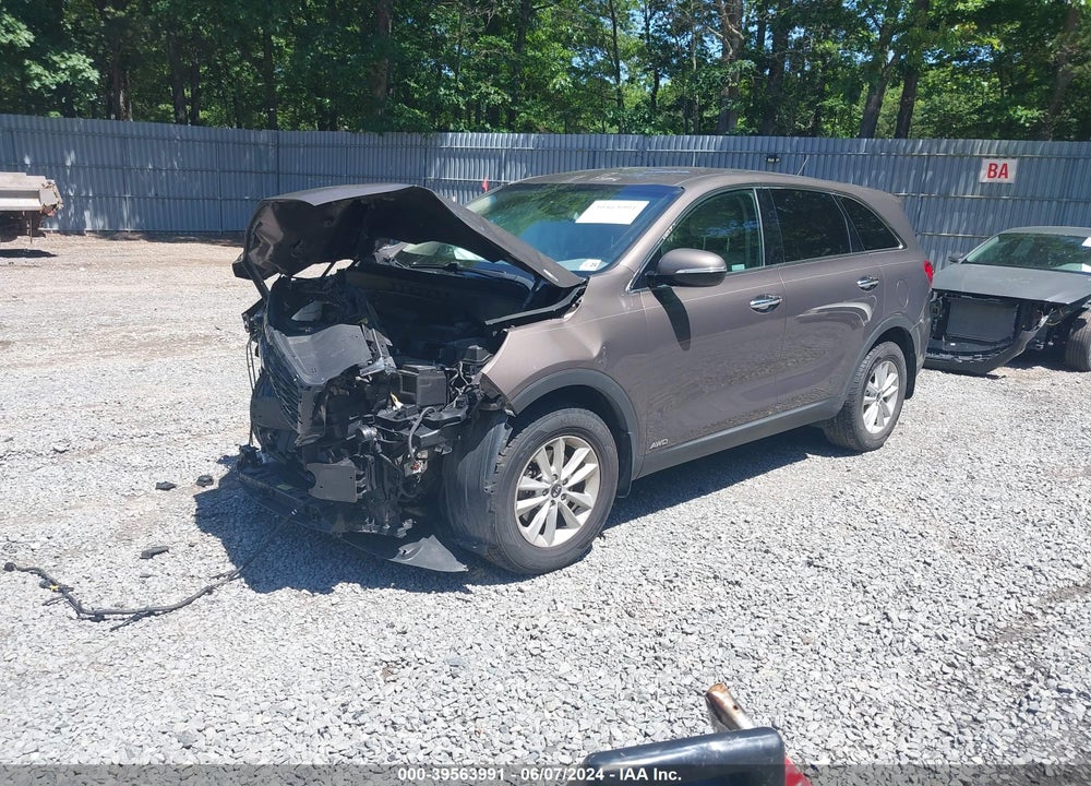 2019 KIA SORENTO 2.4L LX VIN: 5XYPGDA33KG552244