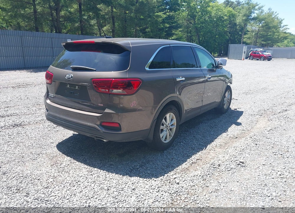 2019 KIA SORENTO 2.4L LX VIN: 5XYPGDA33KG552244