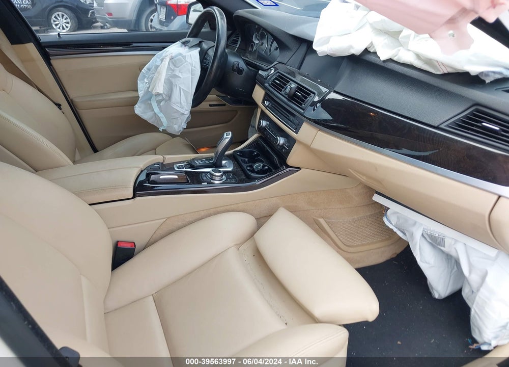 2013 BMW 535I VIN: WBAFR7C59DC829330