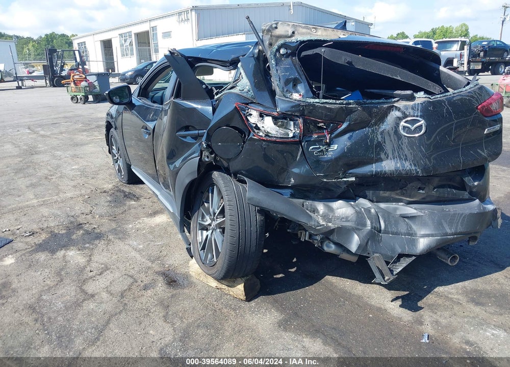 2016 MAZDA CX-3 GRAND TOURING VIN: JM1DKBD72G0122514