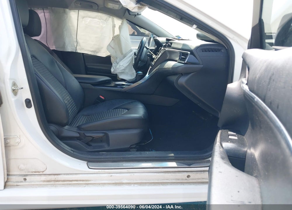 2019 TOYOTA CAMRY SE VIN: 4T1B11HK2KU264541