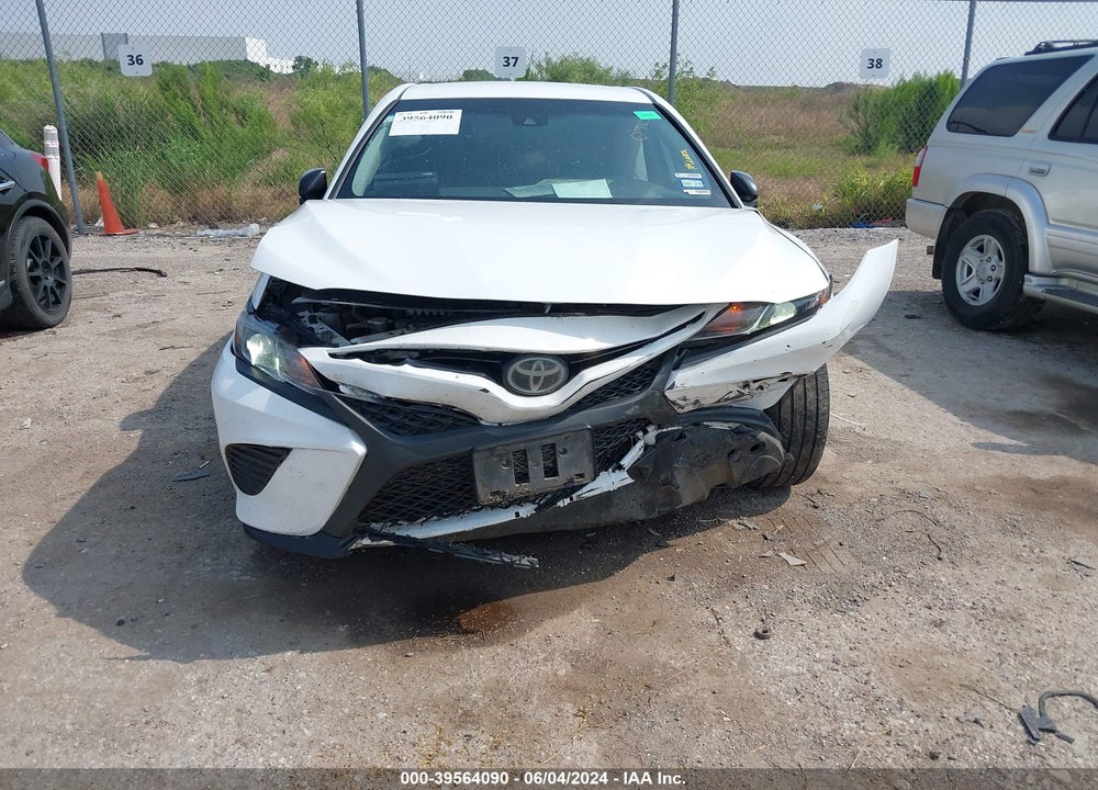 2019 TOYOTA CAMRY SE VIN: 4T1B11HK2KU264541