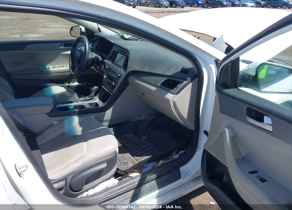 2016 HYUNDAI SONATA SE VIN: 5NPE24AFXGH316464