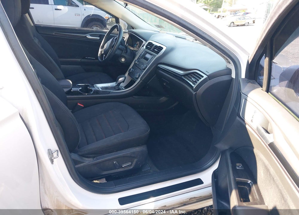 2016 FORD FUSION SE VIN: 3FA6P0HD7GR334278