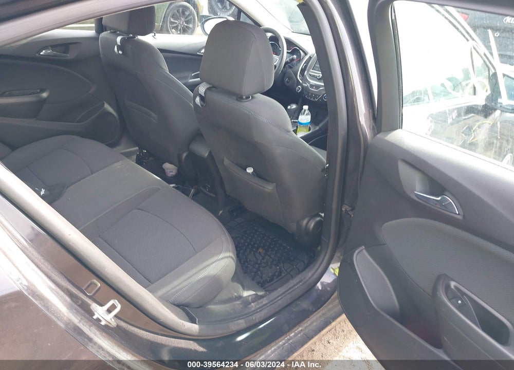 2017 CHEVROLET CRUZE LT AUTO VIN: 1G1BE5SM2H7136245