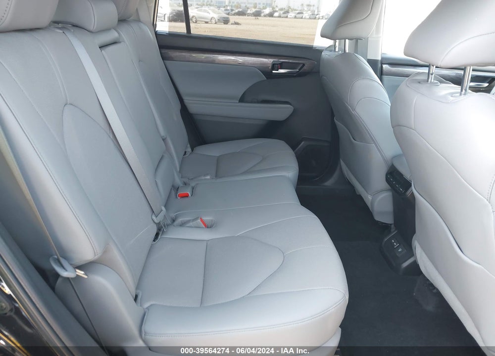 2023 TOYOTA HIGHLANDER LIMITED VIN: 5TDKDRAH5PS522202