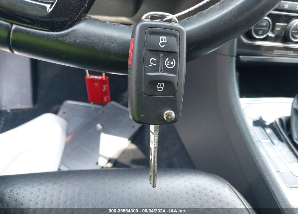 2018 VOLKSWAGEN PASSAT 2.0T SE VIN: 1VWBA7A31JC036185