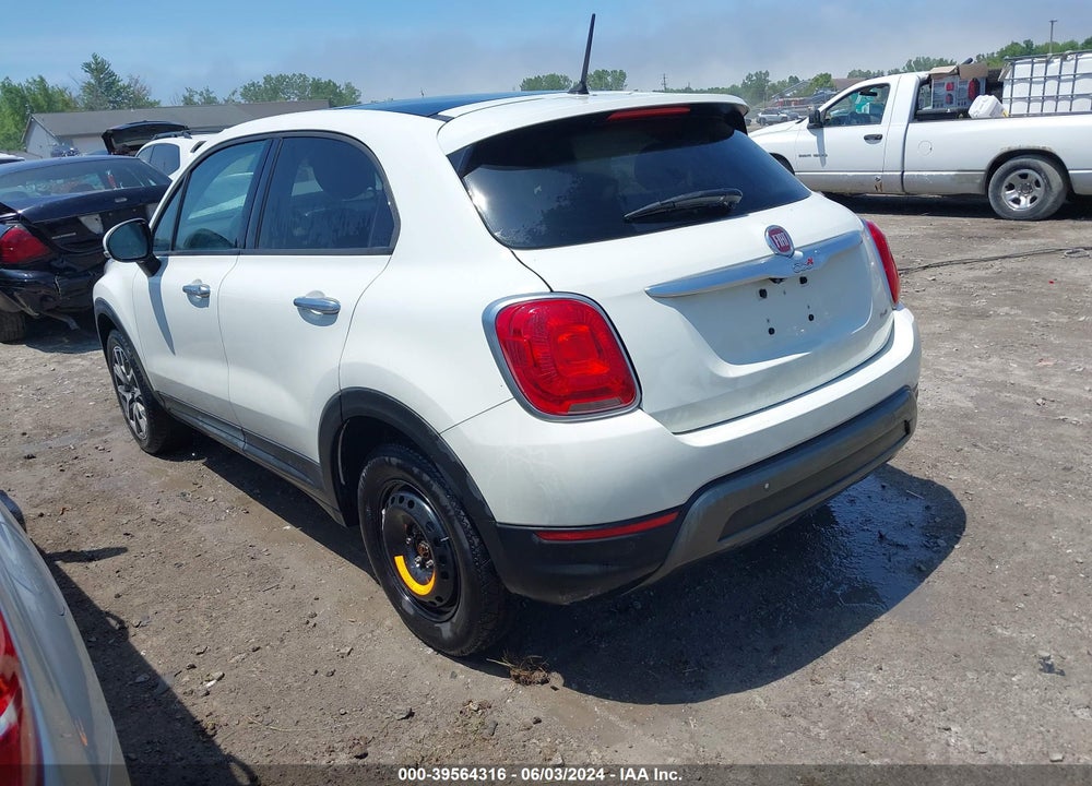 2016 FIAT 500X TREKKING PLUS VIN: ZFBCFYET1GP423963