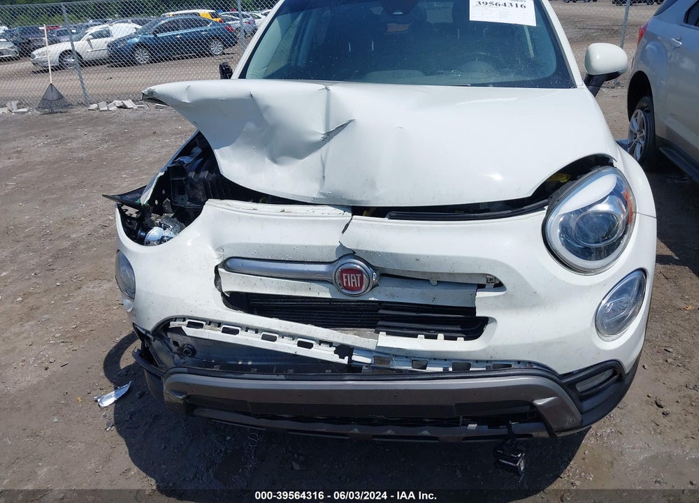 2016 FIAT 500X TREKKING PLUS VIN: ZFBCFYET1GP423963