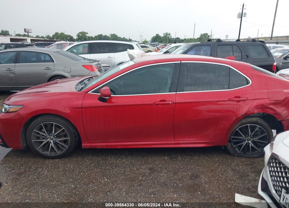 2022 TOYOTA CAMRY SE VIN: 4T1G11AKXNU073440