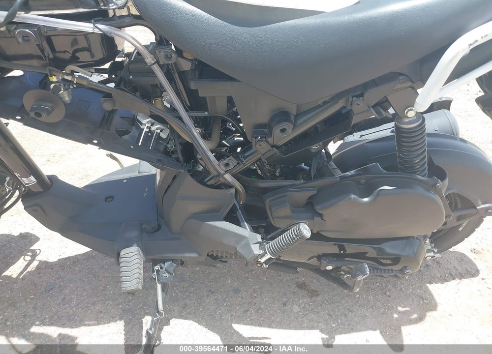 2022 HONDA NVA110 B VIN: 3H1JK0707ND000209