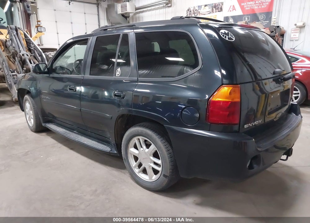 2007 GMC ENVOY DENALI VIN: 1GKET63M372284807