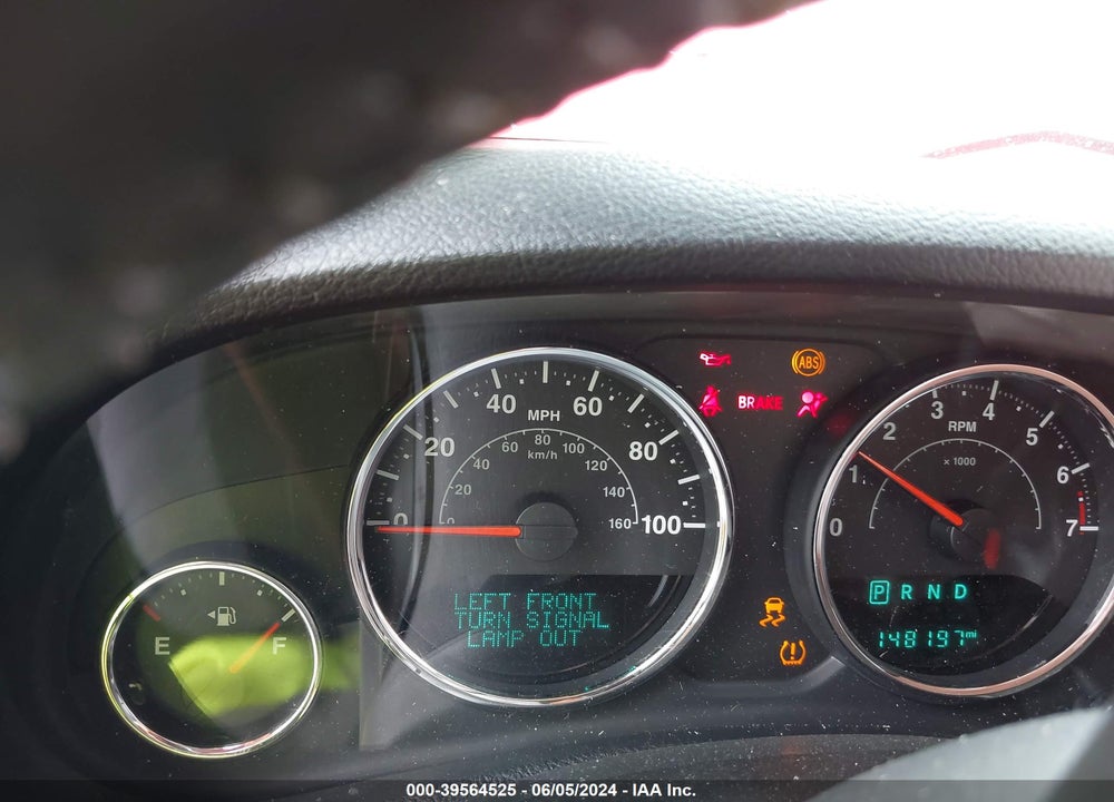2016 JEEP WRANGLER UNLIMITED SAHARA VIN: 1C4BJWEG7GL144572