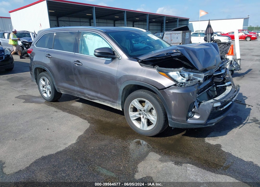 2019 TOYOTA HIGHLANDER LIMITED VIN: 5TDYZRFH9KS304003