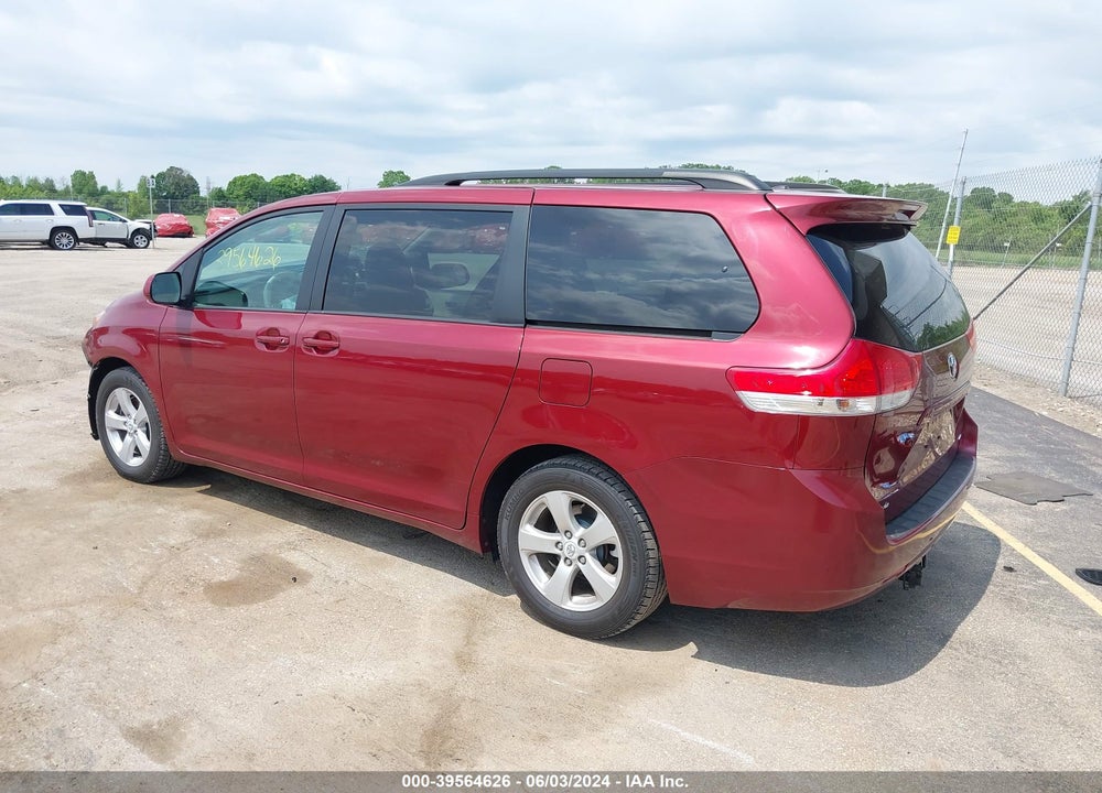 2011 TOYOTA SIENNA VIN: 5TDKK3DC9BS140301
