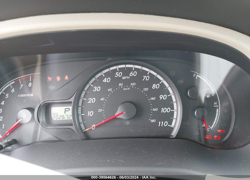 2011 TOYOTA SIENNA VIN: 5TDKK3DC9BS140301