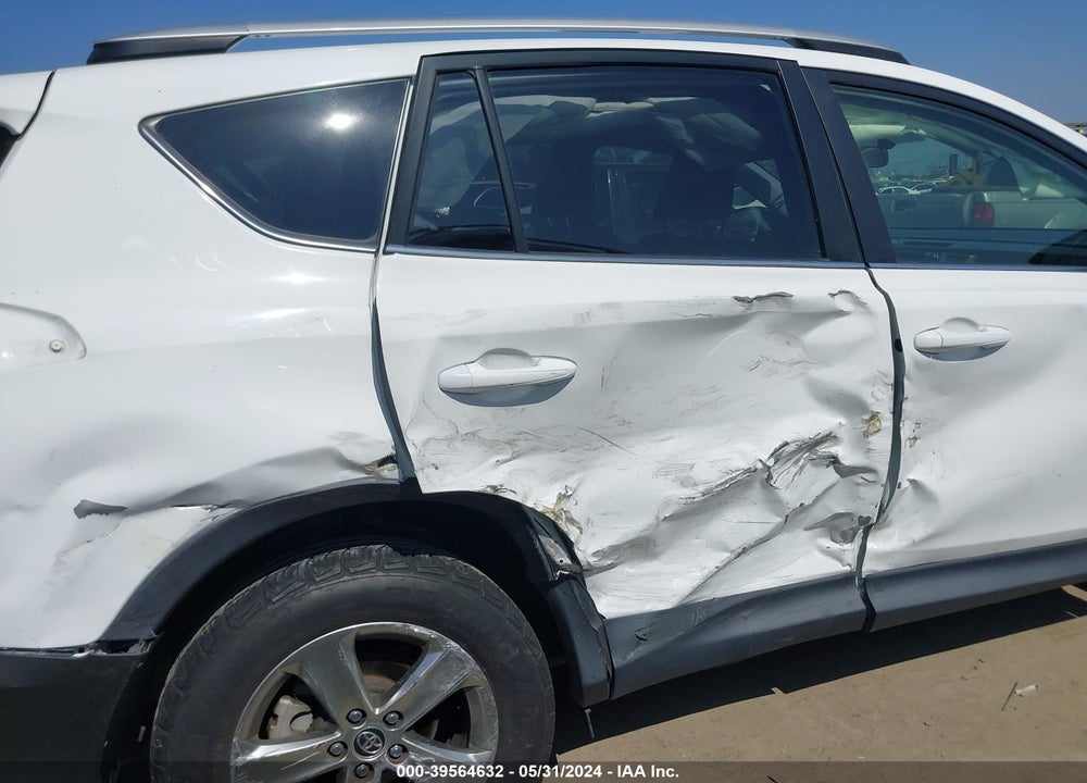 2015 TOYOTA RAV4 XLE VIN: JTMWFREV0FJ049347