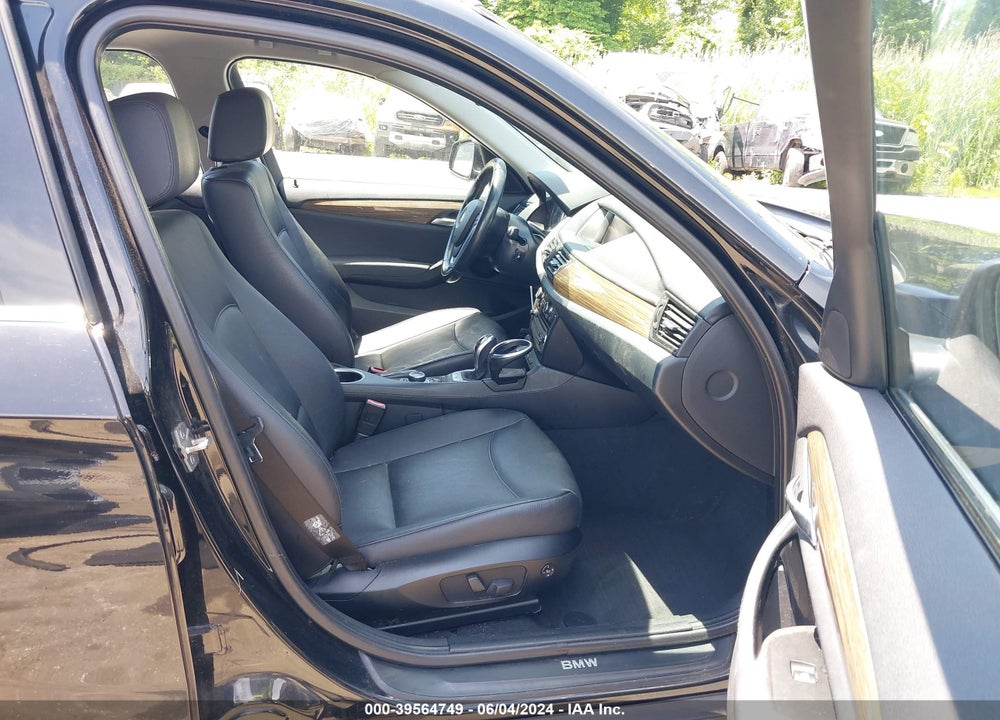 2014 BMW X1 XDRIVE28I VIN: WBAVL1C57EVY13868
