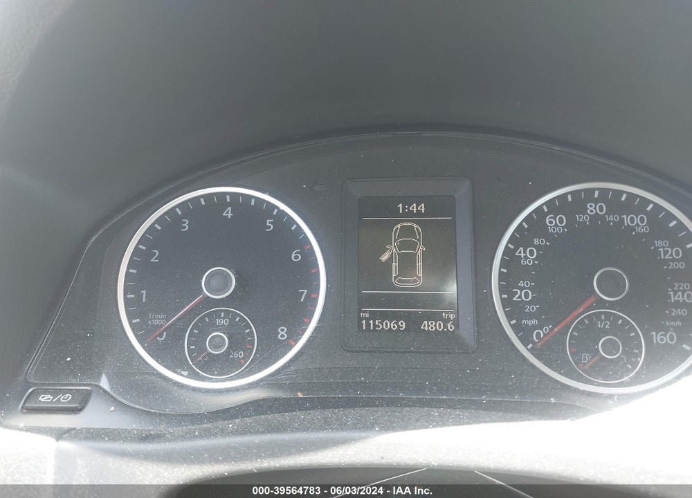 2015 VOLKSWAGEN TIGUAN S VIN: WVGAV7AX0FW588395