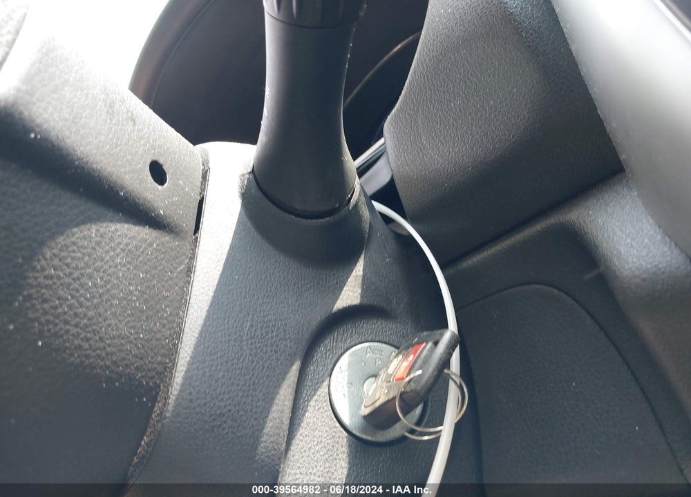 2018 NISSAN VERSA 1.6 SV VIN: 3N1CN7AP8JL844880