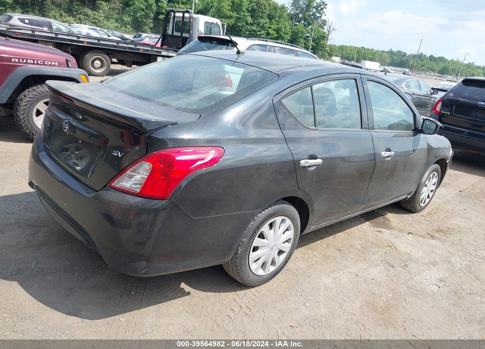 2018 NISSAN VERSA 1.6 SV VIN: 3N1CN7AP8JL844880